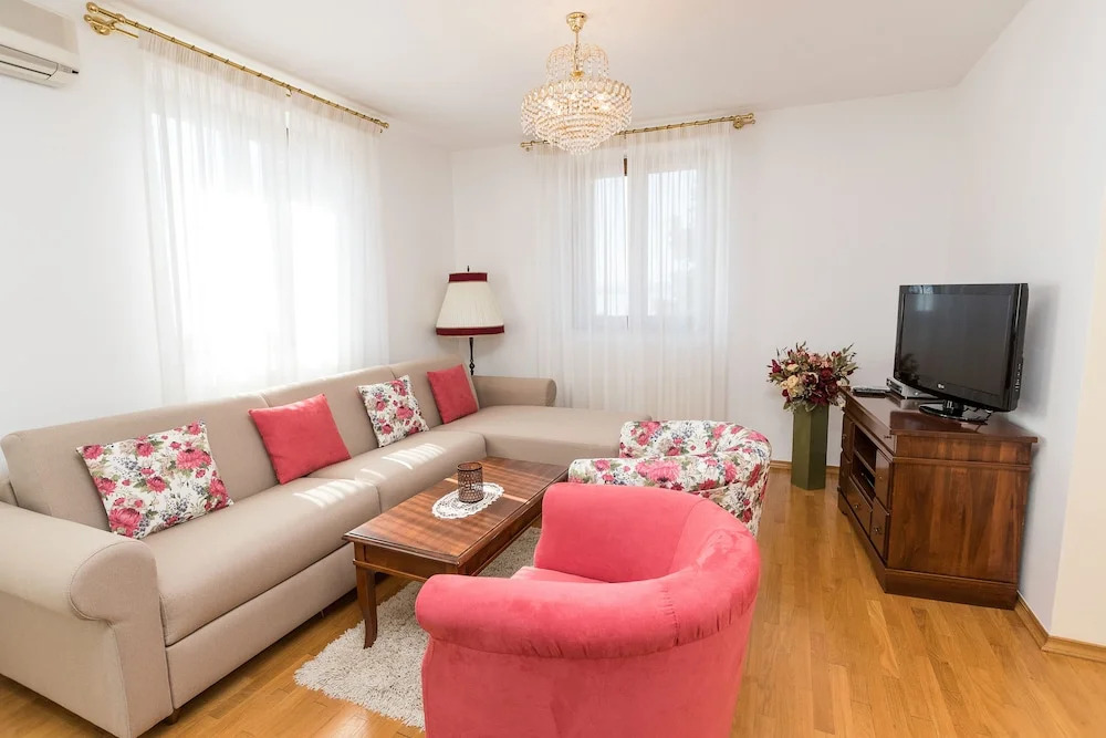 Apartments Villa Castello