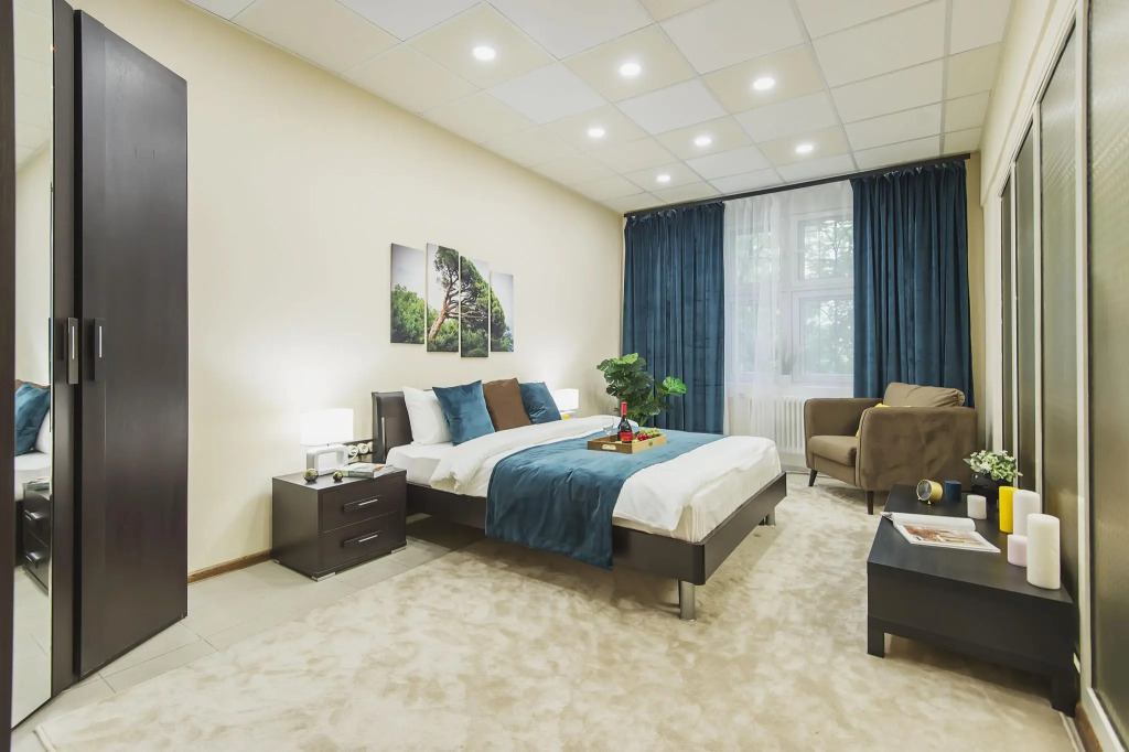 GMApartments (ДжиЭмАпартментс) на переулке Леонтьевский