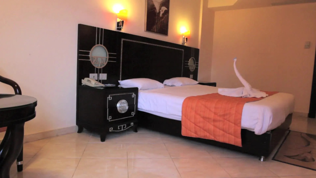 Sphinx Aqua Park Beach Resort
