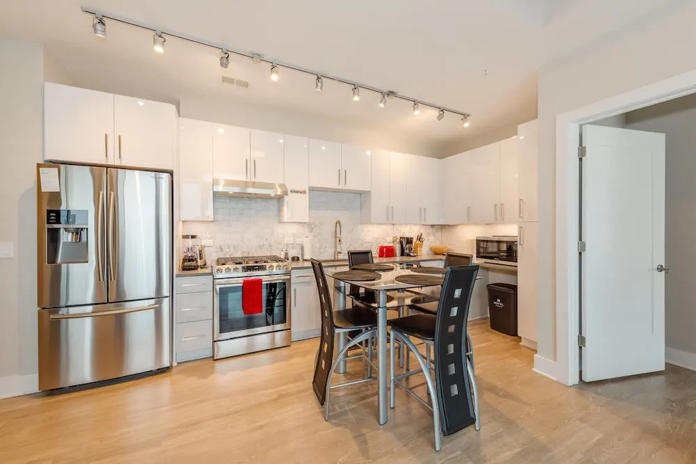 2br Apartment Near Convention Center - No Balcony 2 Bedroom Apts by RedAwning