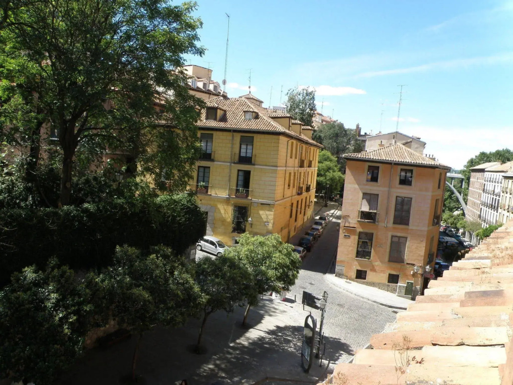 Apartment In Historical Building Madrid