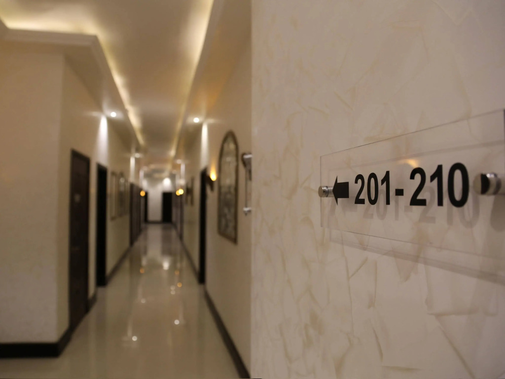 Yas Express Hotel