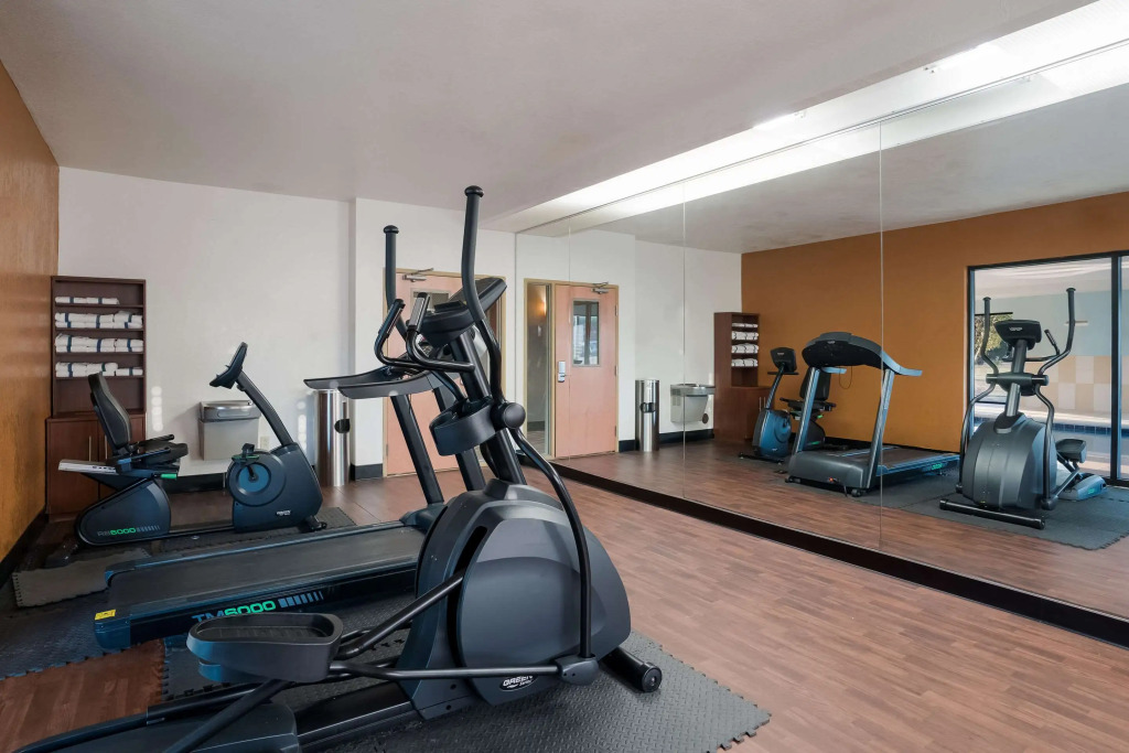 Comfort Suites Suffolk - Chesapeake