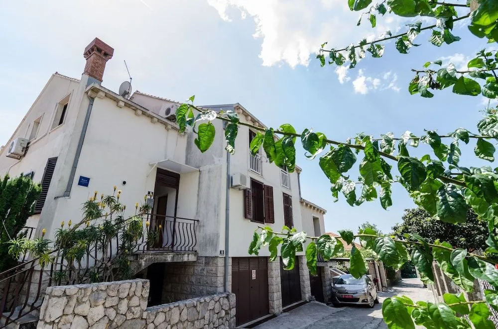 Apartments Princ Hrvoje