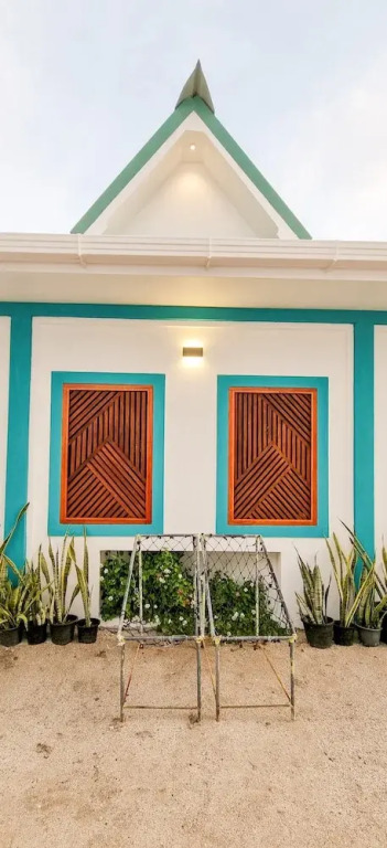 Vaagali Inn