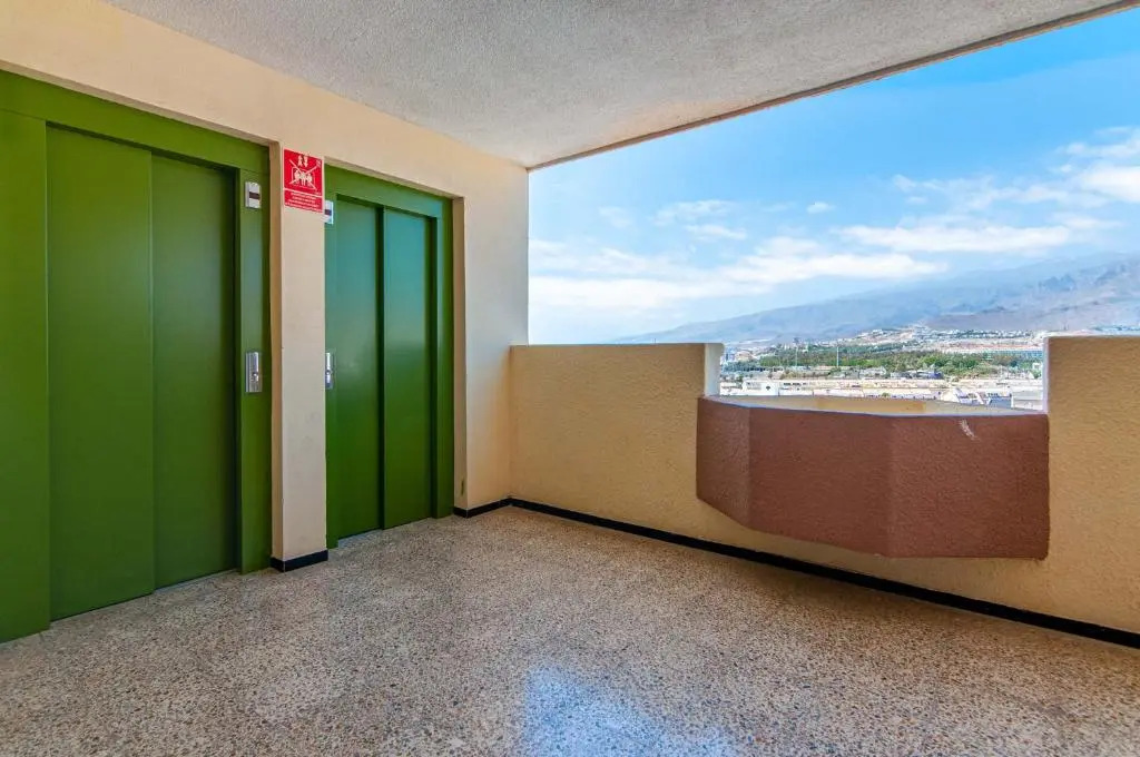 Torres del Sol Beach Front Apartment PH06
