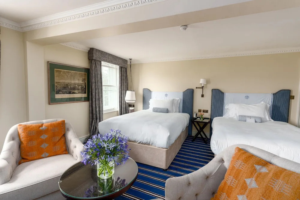 The Red Lion Hotel