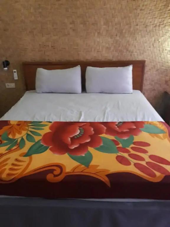 Menjangan Hostel