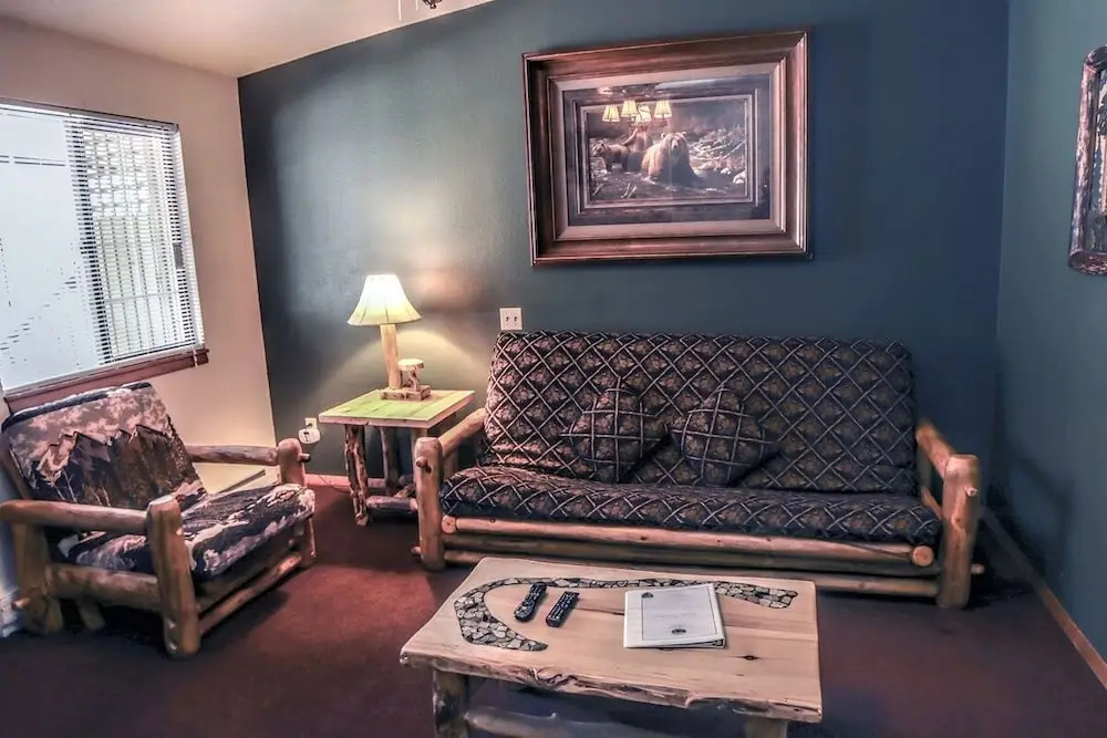 Timber Creek Chalets: 6 1 Bedroom Chalet
