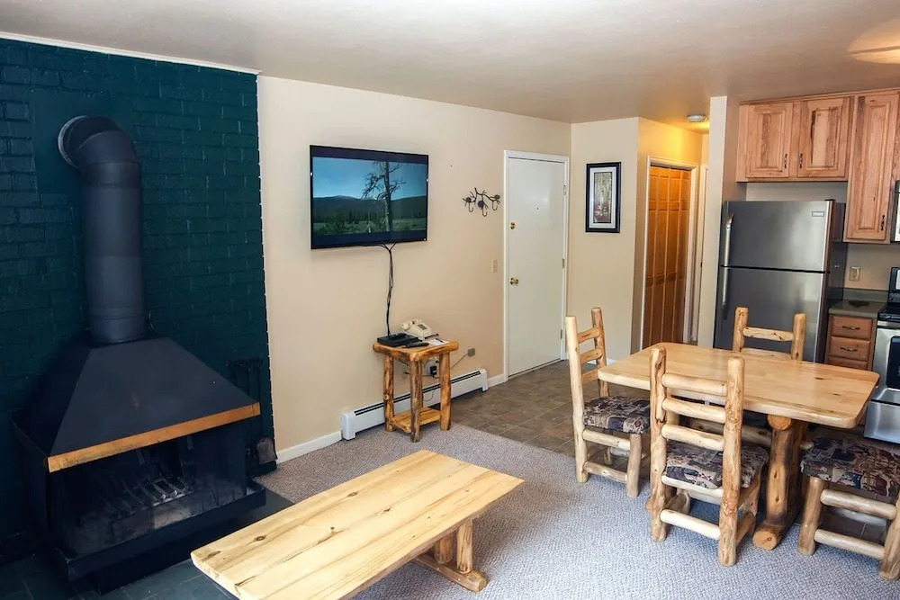 Fawn Valley Inn: 298
