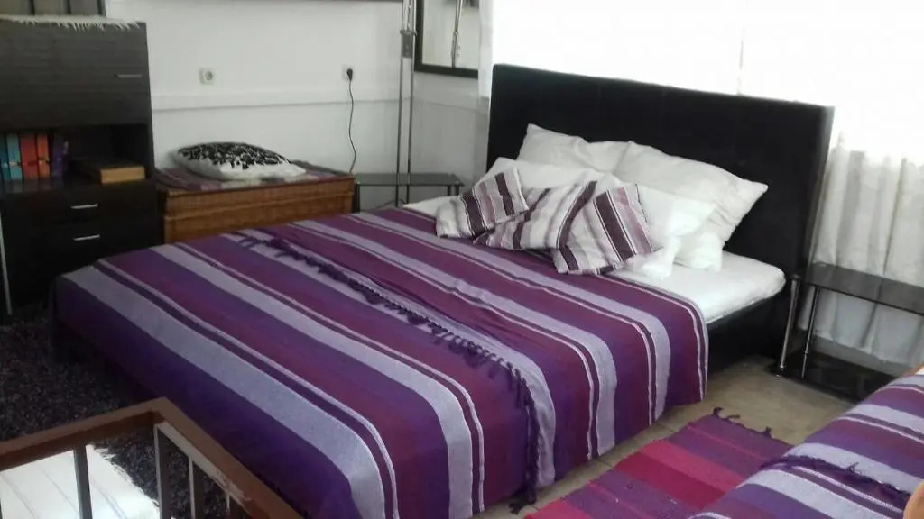 Apartments D
