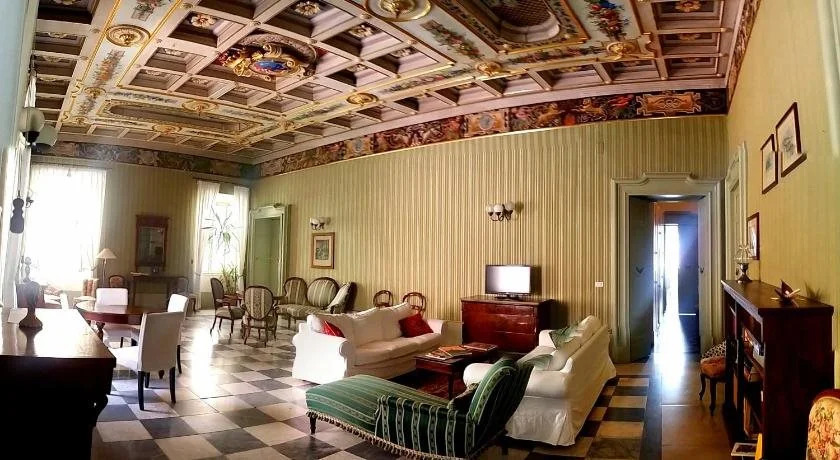 Palazzo Capparucci - Dimora storica