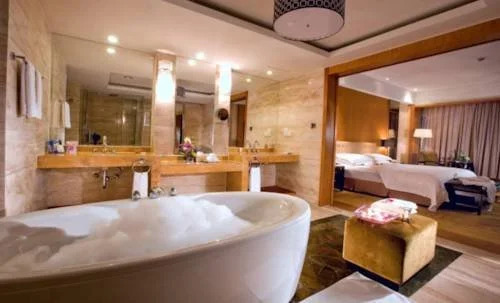 Hangzhou Linan Wonderland Hotel