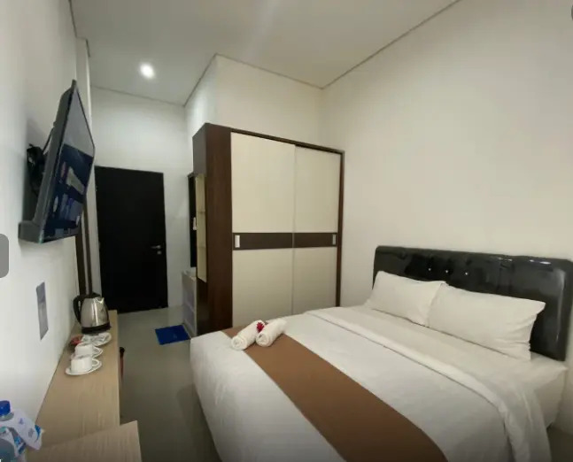 Amaze Hotel