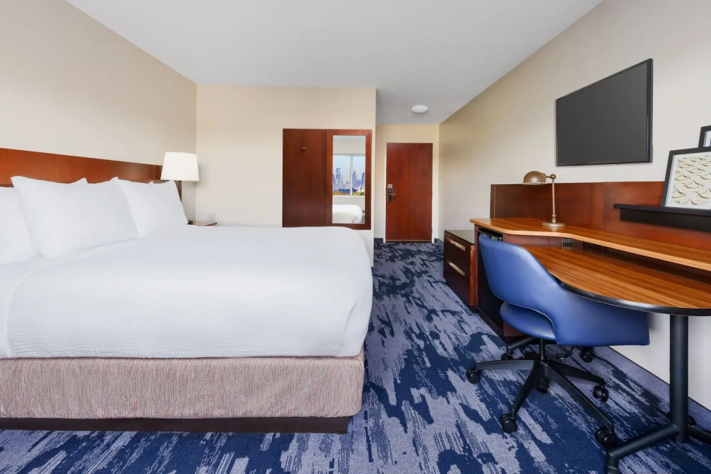 Inn at Philadelphia Airport