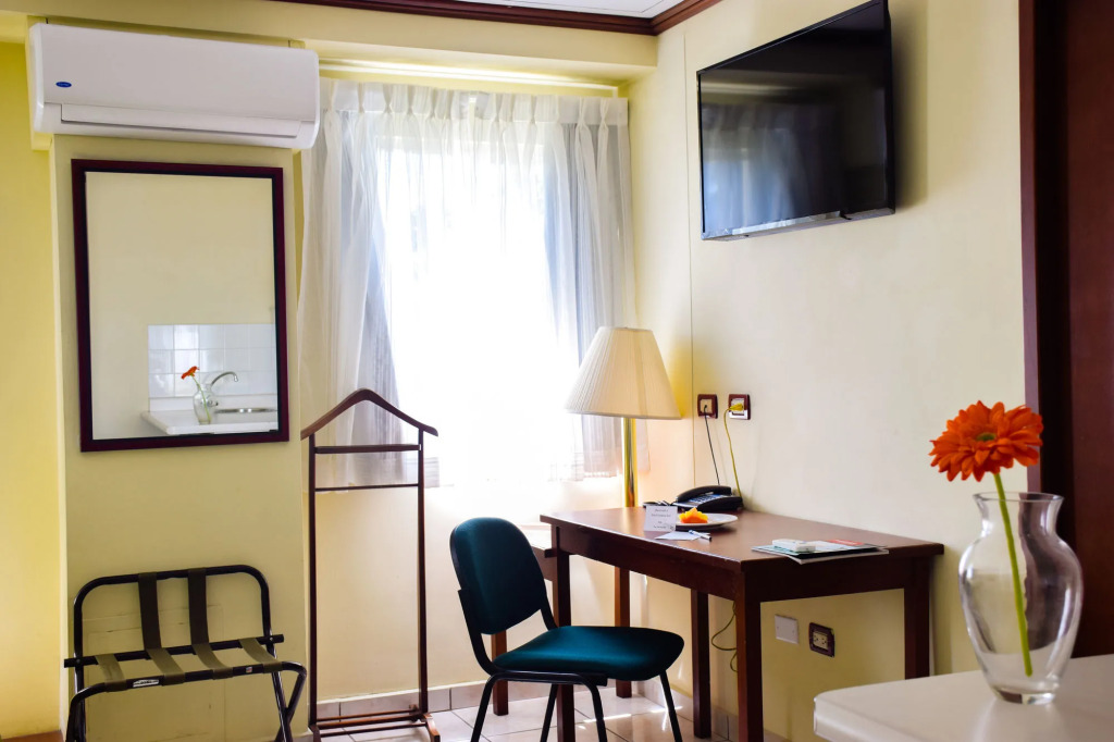 Hotel Gardenia Inn