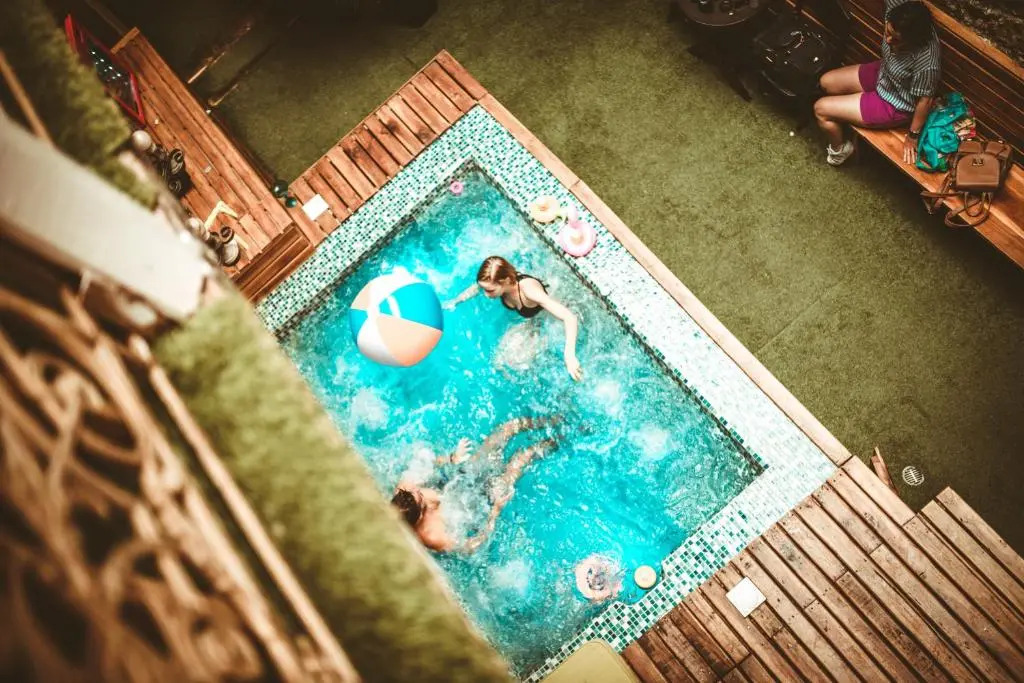 The Clock Hostel & Suites