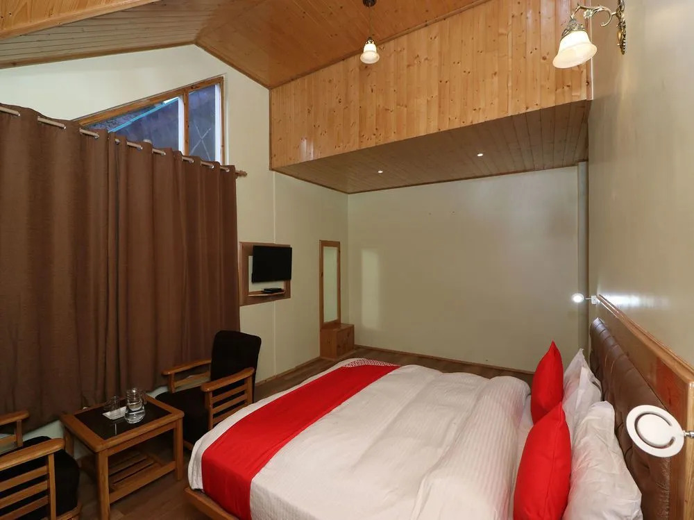Oyo 13920 Home Spacious Studios Shuru