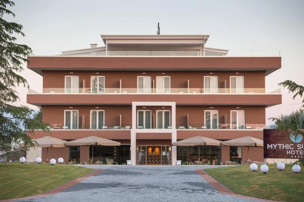 Mythic Summer Hotel