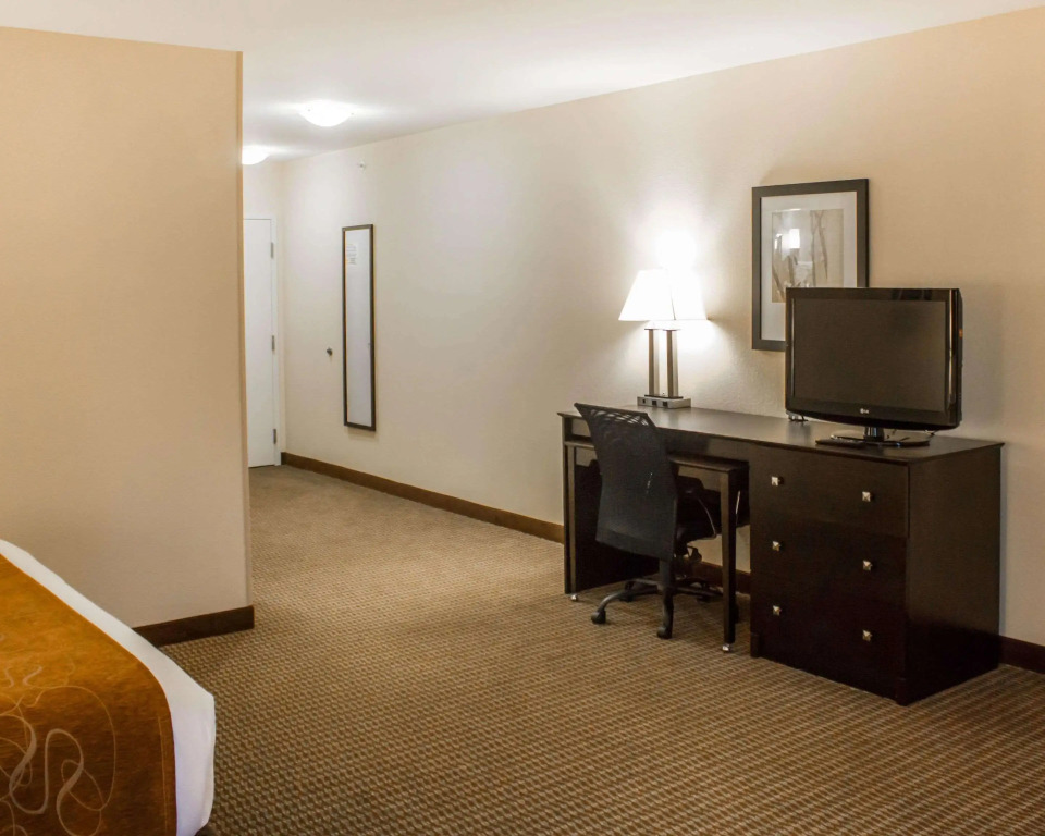 Comfort Suites Lewisburg near University
