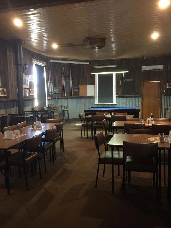 Royal Hotel Snake Valley