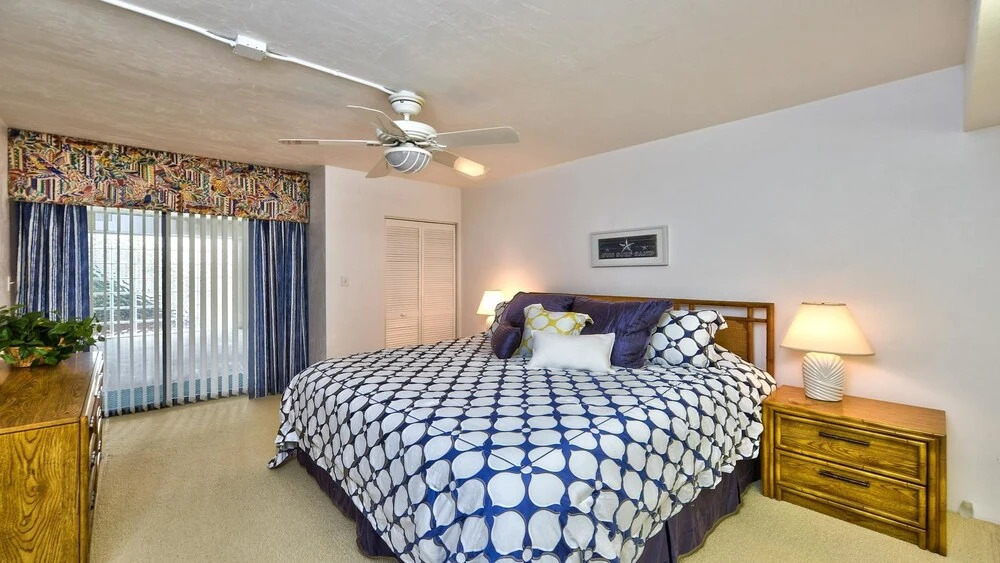 Canal Grande Waterfront 6 Bedroom Holiday Home by Naples Florida