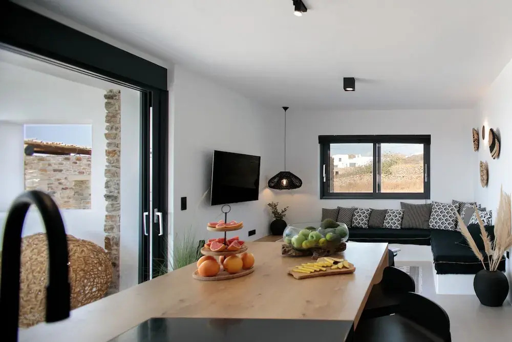 Villa Anamnisis With 5 Bedrooms and 5 5 Bathrooms