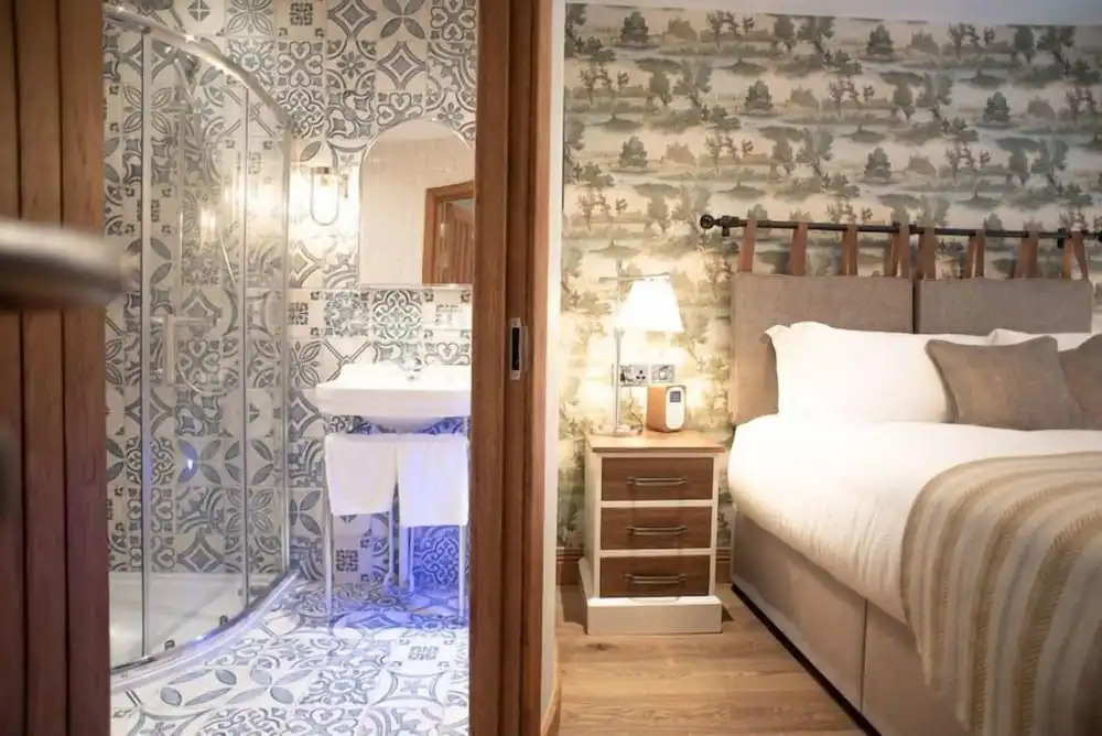 Cromwell Arms Country Pub with Rooms