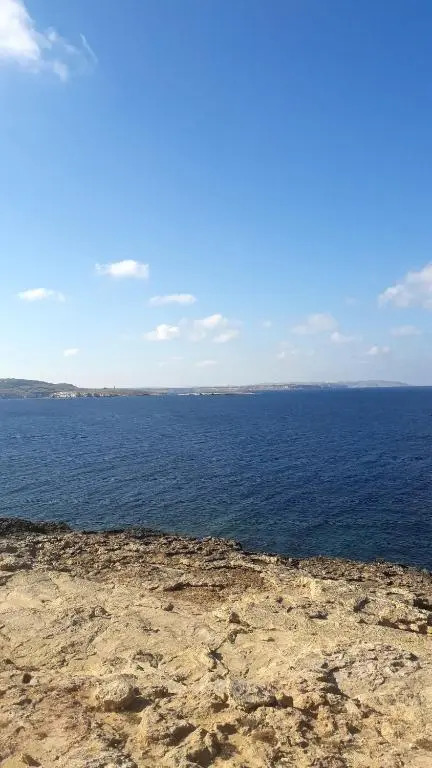 2 bedrooms appartement with sea view furnished terrace and wifi at Scoglitti 1 km away from the beach