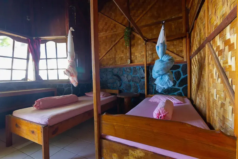 Krui Surf Camp Hotel Mutiara Alam Zandino