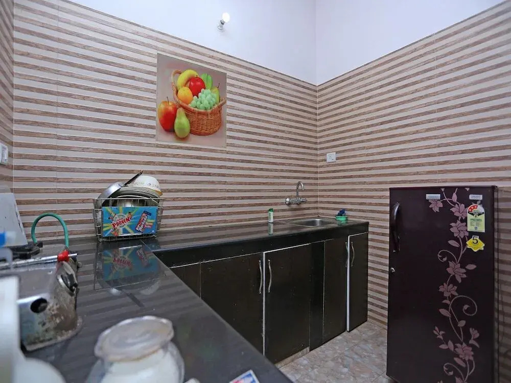 Throwback Villa by OYO Rooms