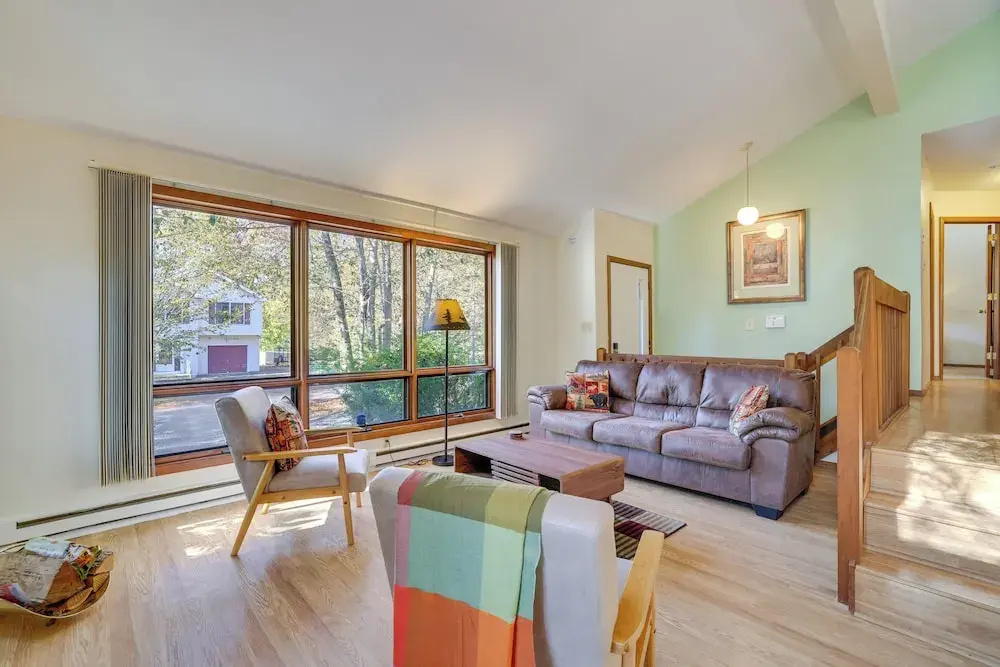 Near Water Parks: Pet-friendly Tobyhanna Getaway!