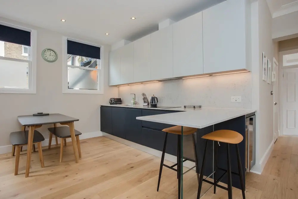 Modern 3 Bedroom Flat in West Hampstead