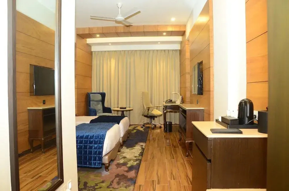 OYO Rooms Zirakpur Bus Stand