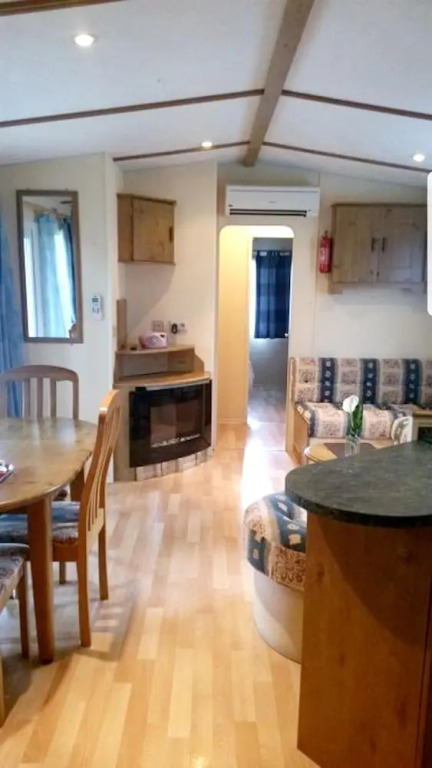 Bungalow With 2 Bedrooms in Fréjus, With Shared Pool and Furnished Garden - 8 km From the Beach
