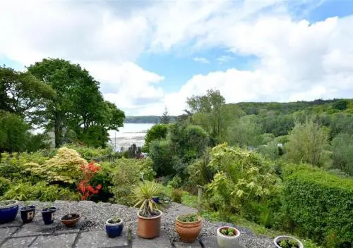 No 2 Sea View