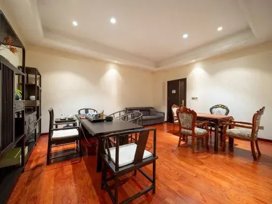 Yujinzhou Hotel