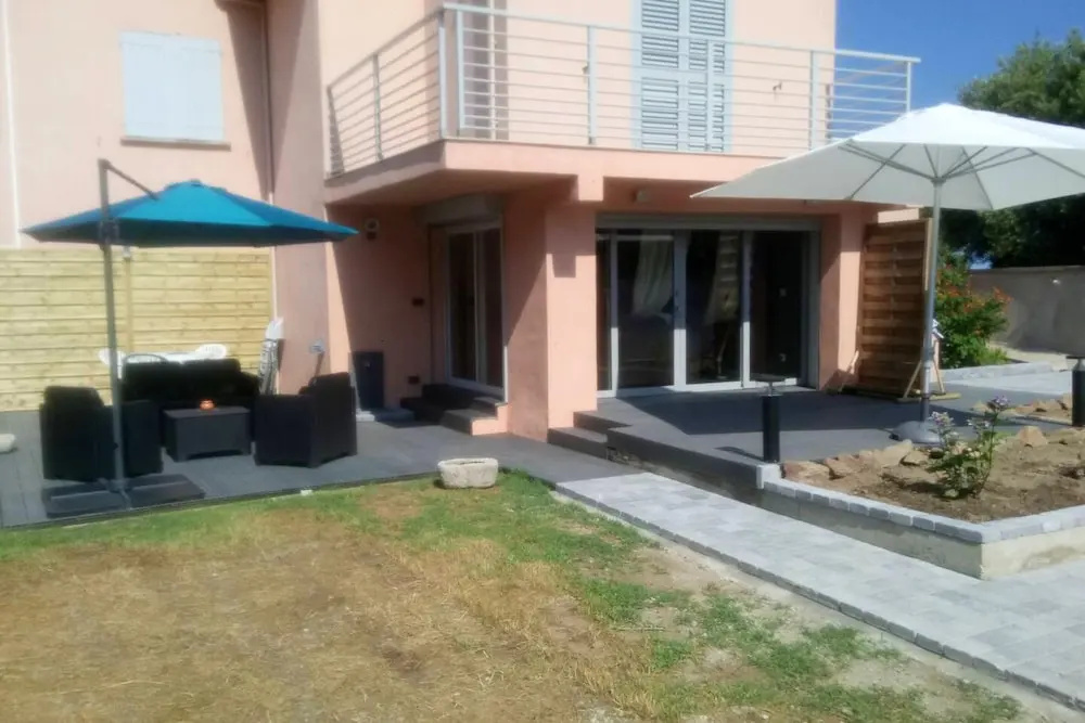Apartment With one Bedroom in Santa-maria-di-lota, With Wonderful sea View, Enclosed Garden and Wifi