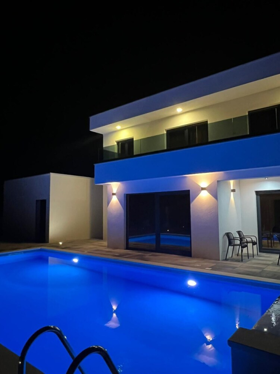 Villa Serenity with heated pool
