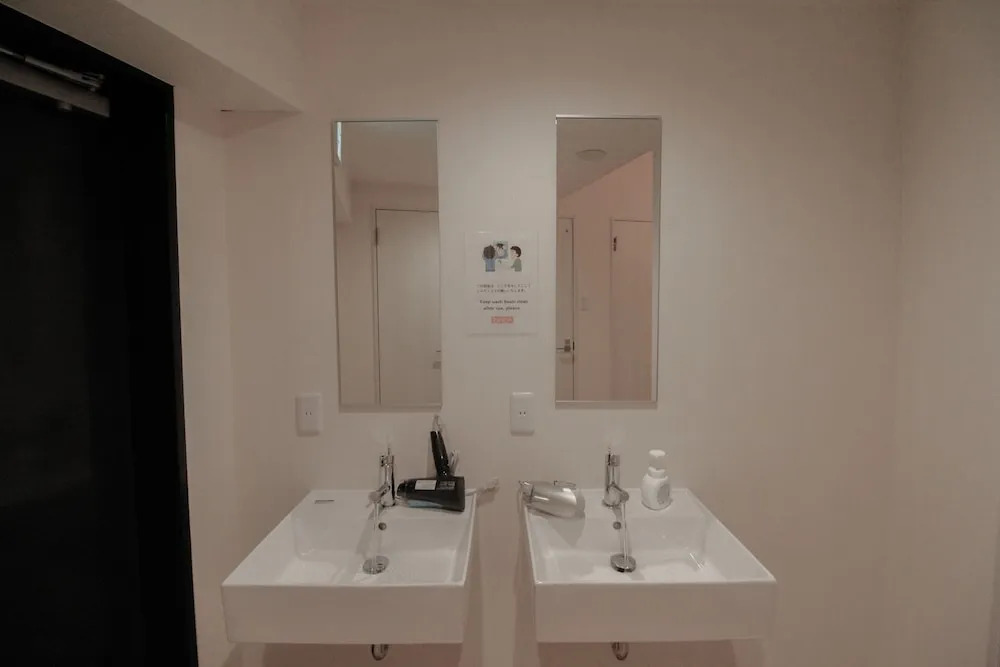 bnb+ Namba - Hostel