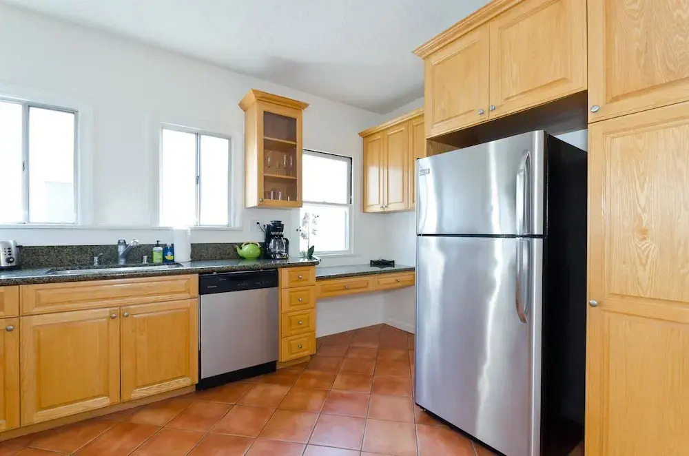 LA155 2 Bedroom Apartment By Senstay
