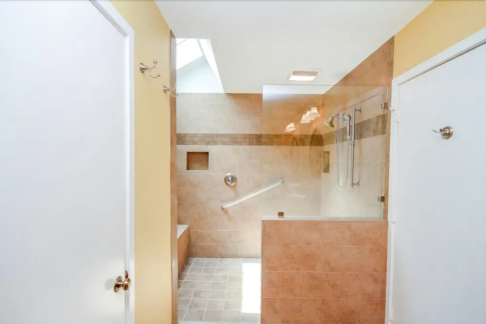 Inland Harbour 2429 - Two Bedroom Condo