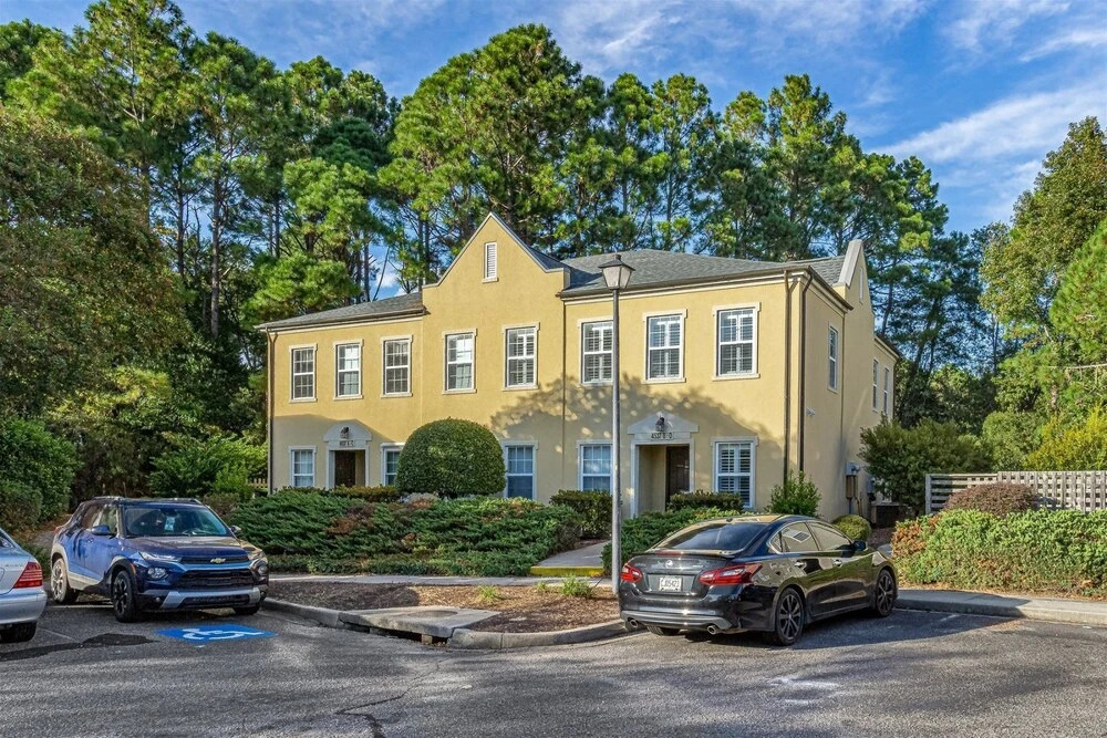 Legends 4537 Girvan Drive Escape