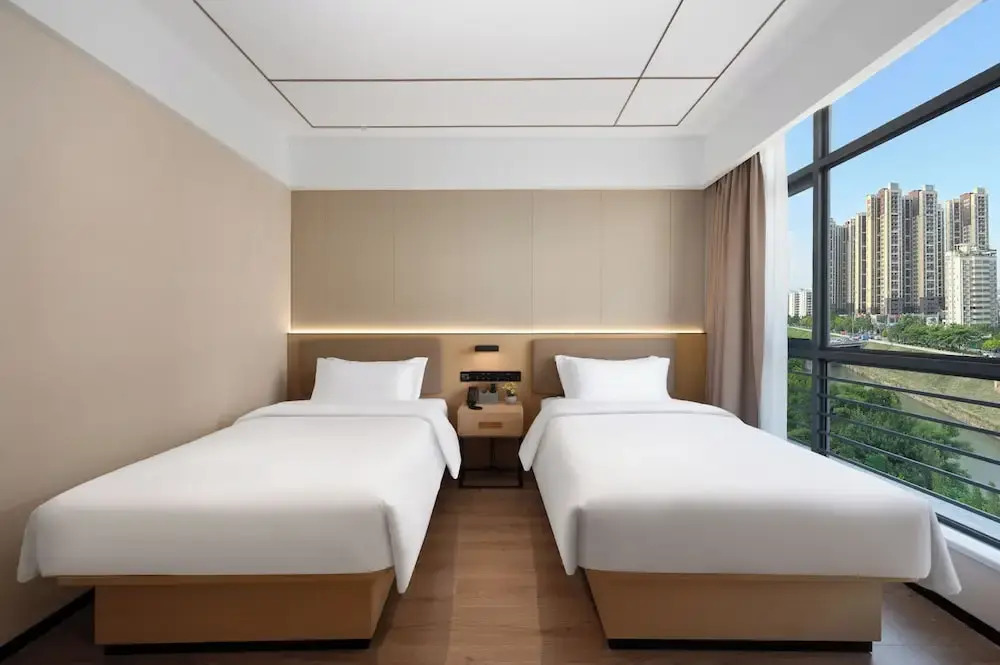 Poltton International Apartment Huiyang