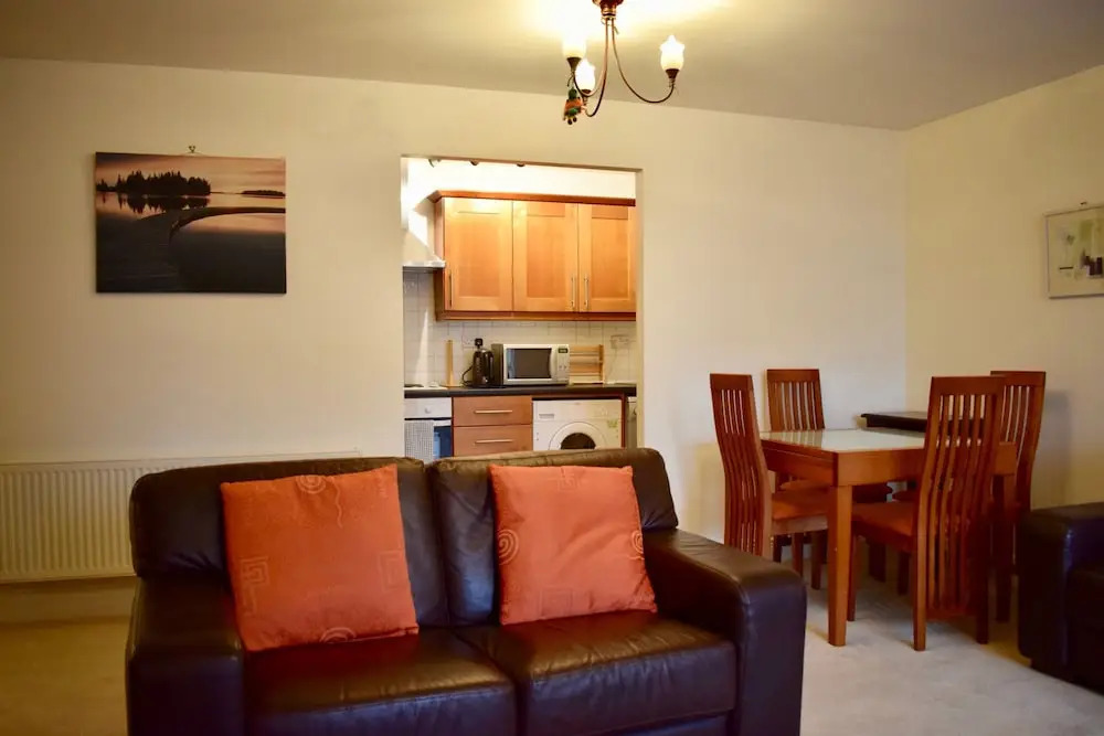 2 Bedroom Apartment With Balconies