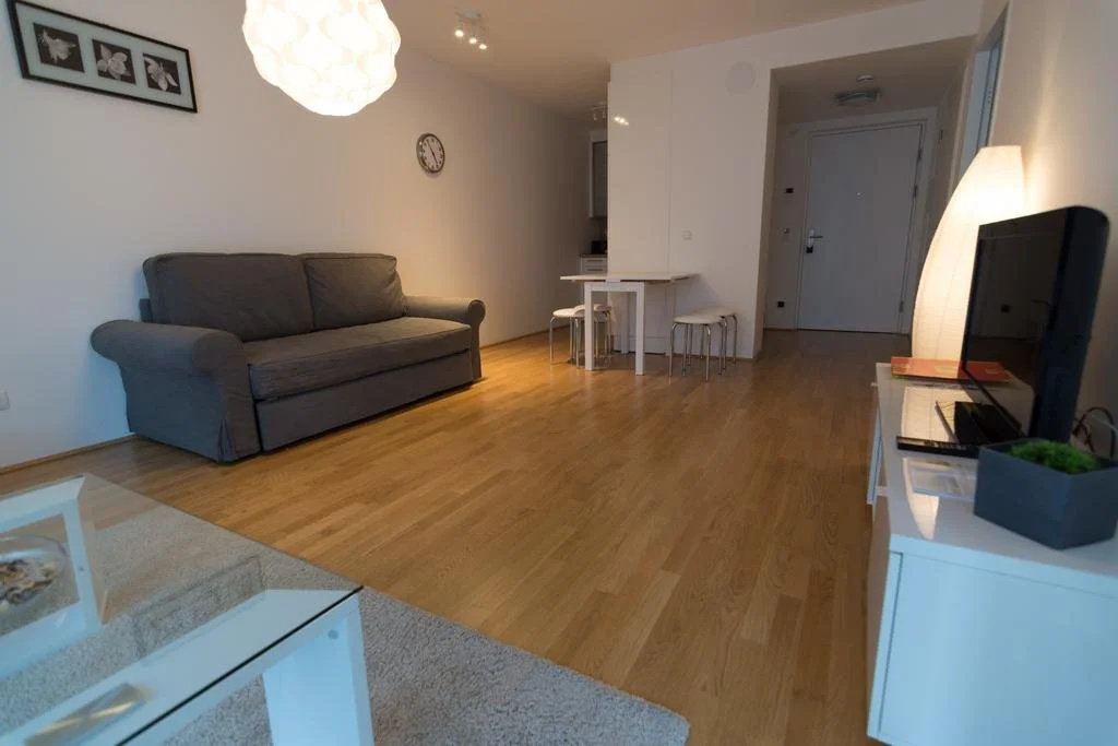 Apartment with parking on premise
