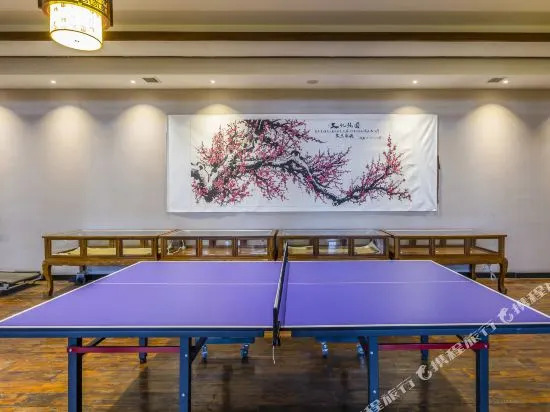 Linghang International Hotel