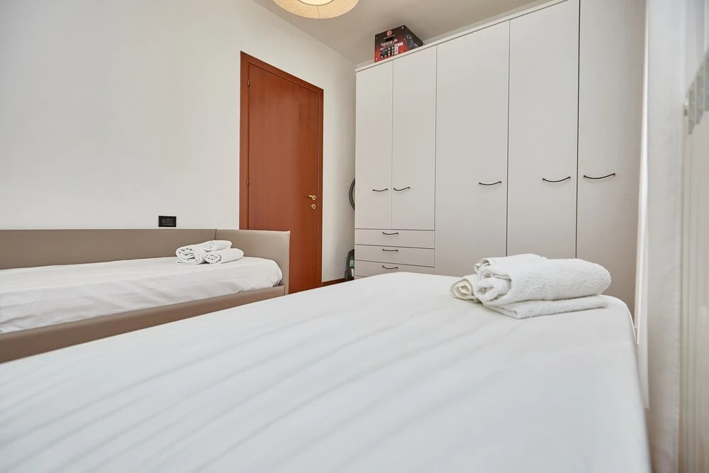 Arese Apartment 4