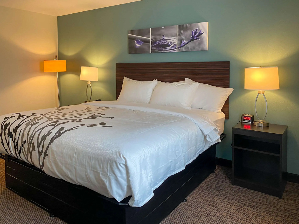 Sleep Inn Greensboro - Coliseum Area