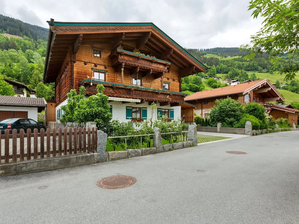 Simplistic Apartment in Bramberg am Wildkogel With Terrace